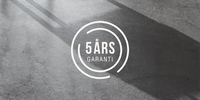 Bild med vit logo som säger 5 års garanti