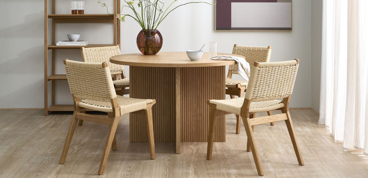 Runt eller avlångt matbord? Se hur du väljer rätt