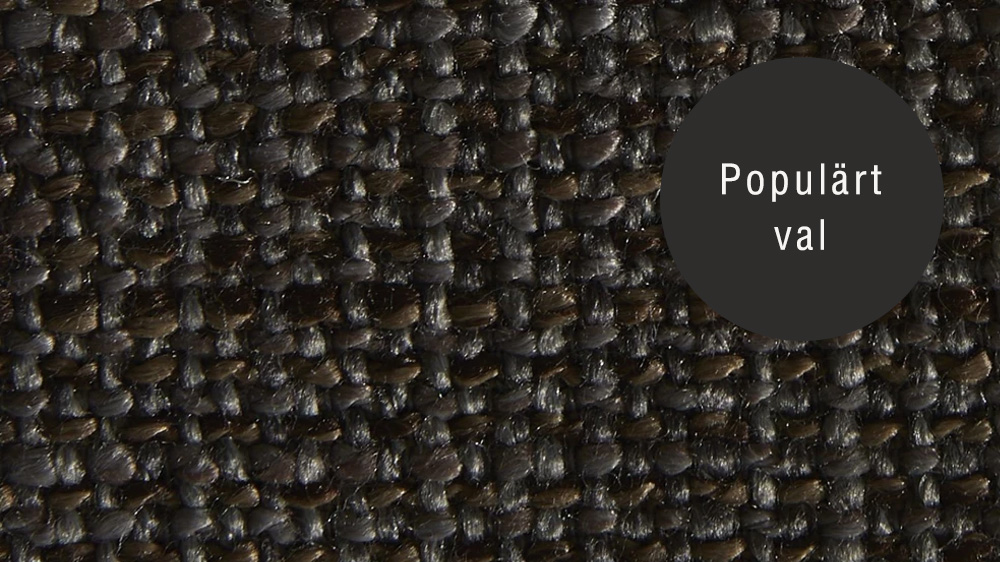 Närbild på tygprov i Linde-textil i nyansen taupe