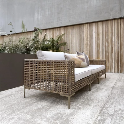Lounge-soffa i naturfärgad polyrattan