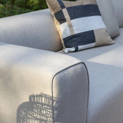 Loungesoffa i grått tyg