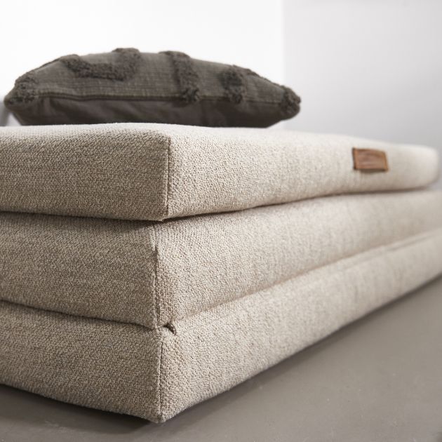 Hopfälld vikmadrass i beige