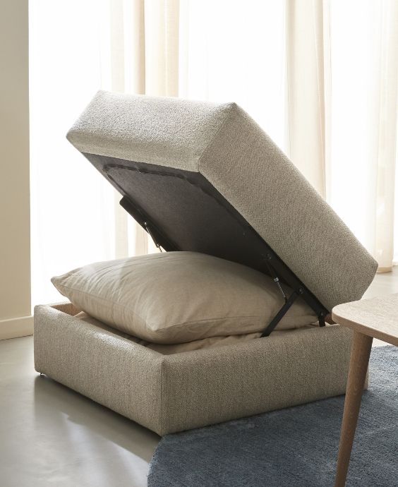 Öppen förvaring till bäddsoffa