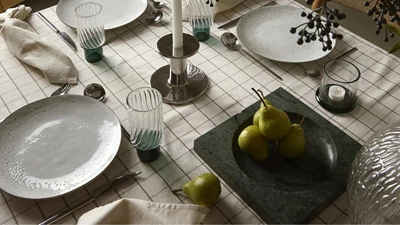 Julebord.jpg Opdækket julebord