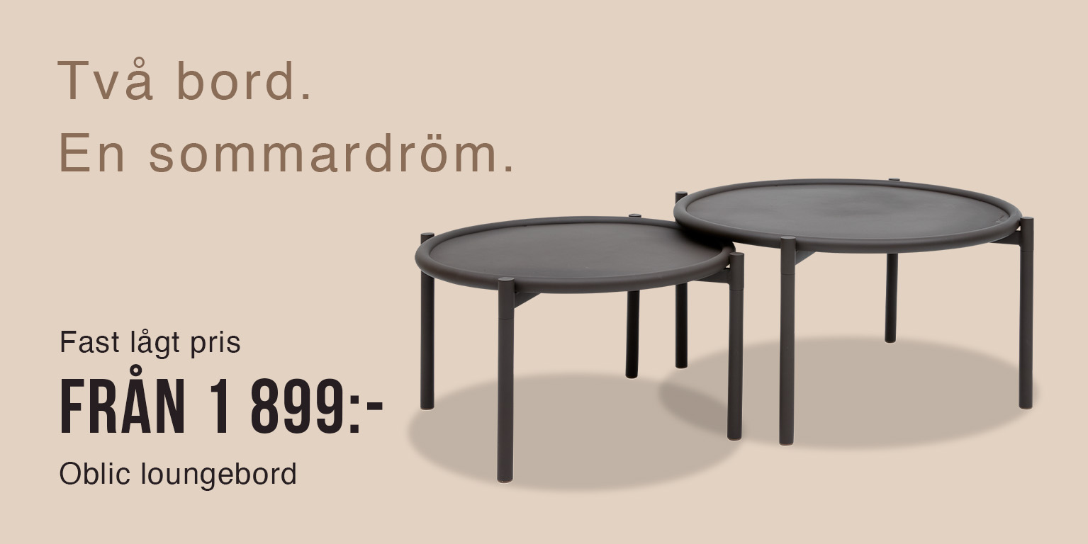 Två loungebord mot beige bakgrund