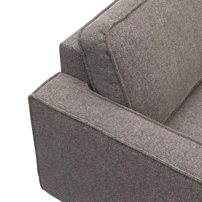 Scott 2 sits Soffa