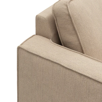 Scott 3 sits Soffa