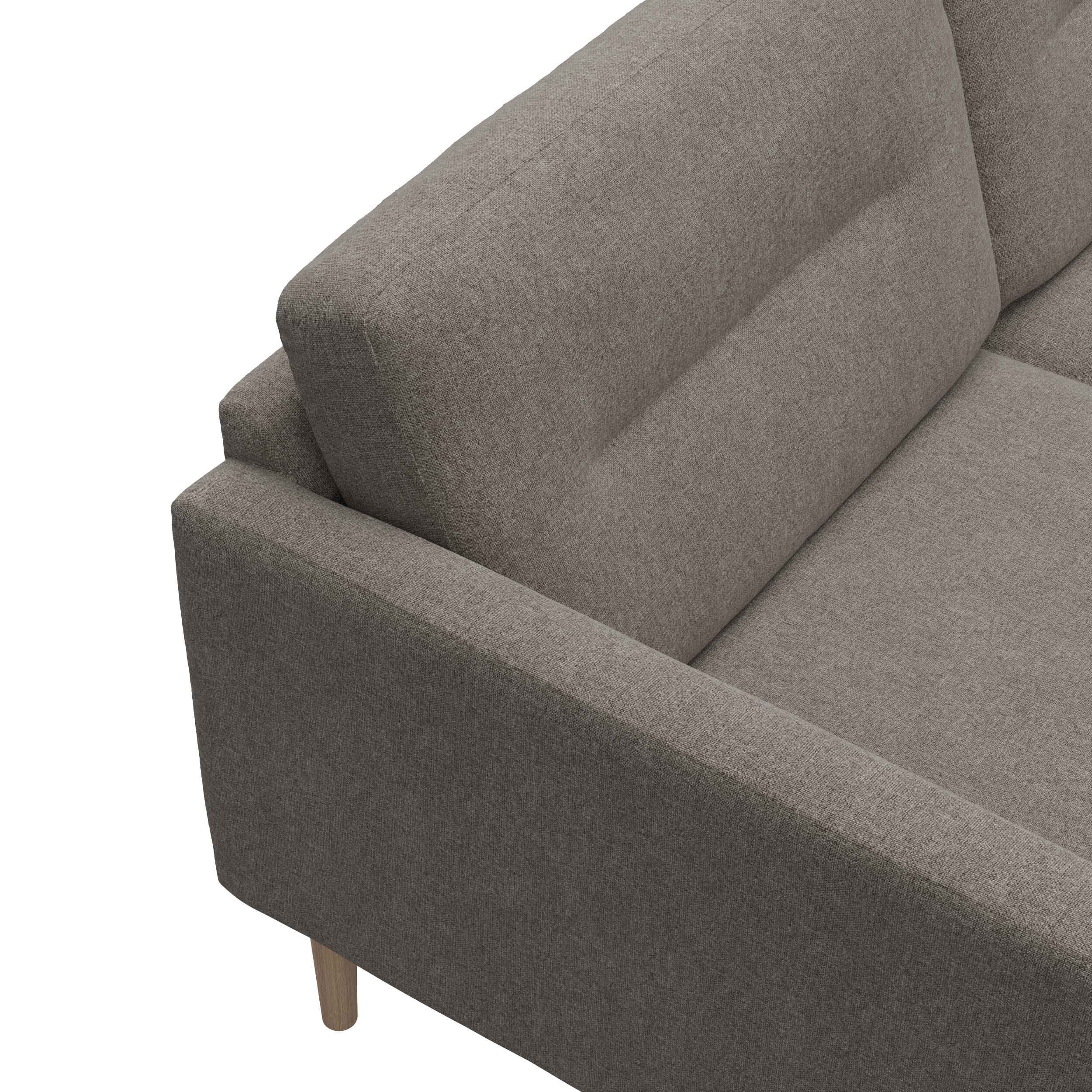 Larvik högervänd soffa med schäslong 