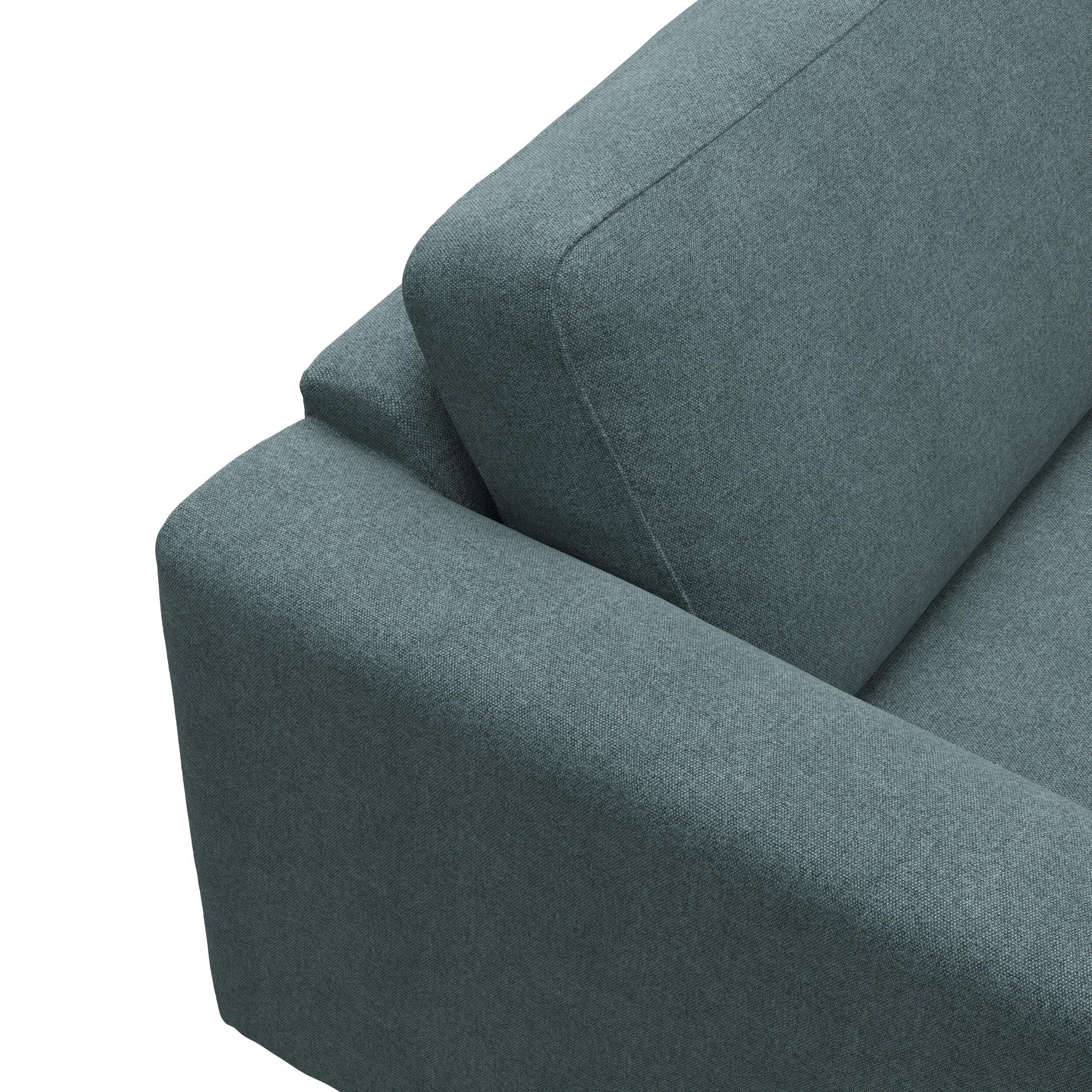 Cleveland 3 sits Soffa 