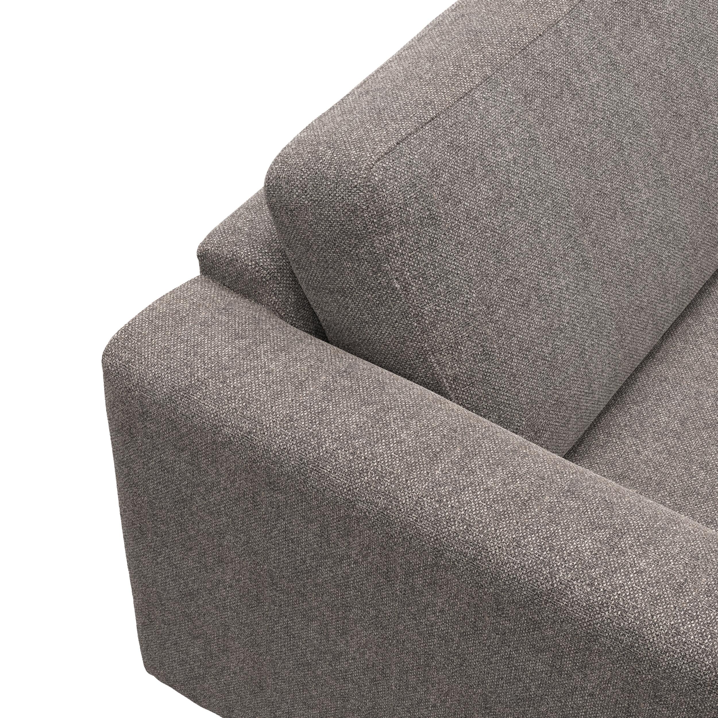 Cleveland 3 sits Soffa 