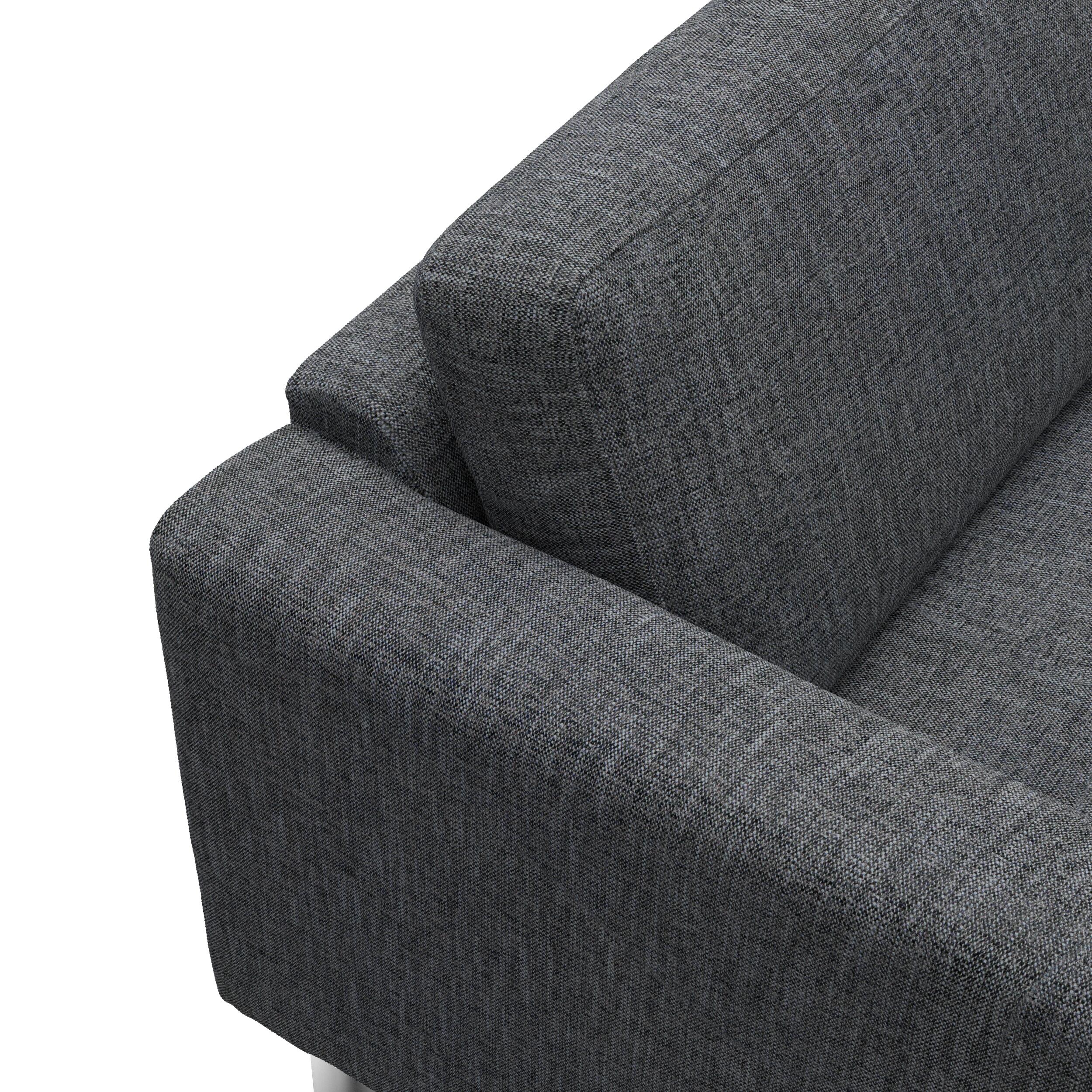 Cleveland 2 sits Soffa 