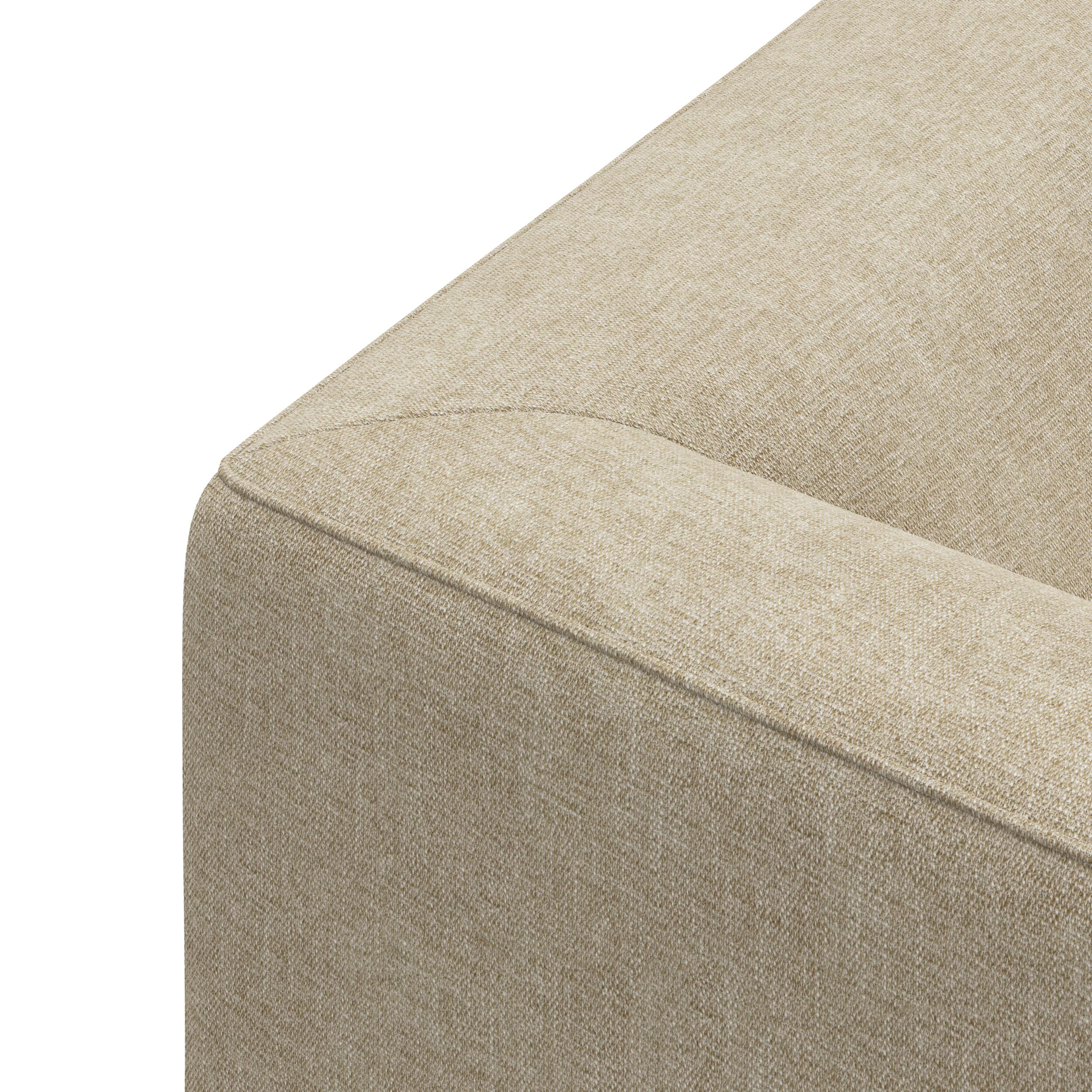 Teron 3 sits Soffa 