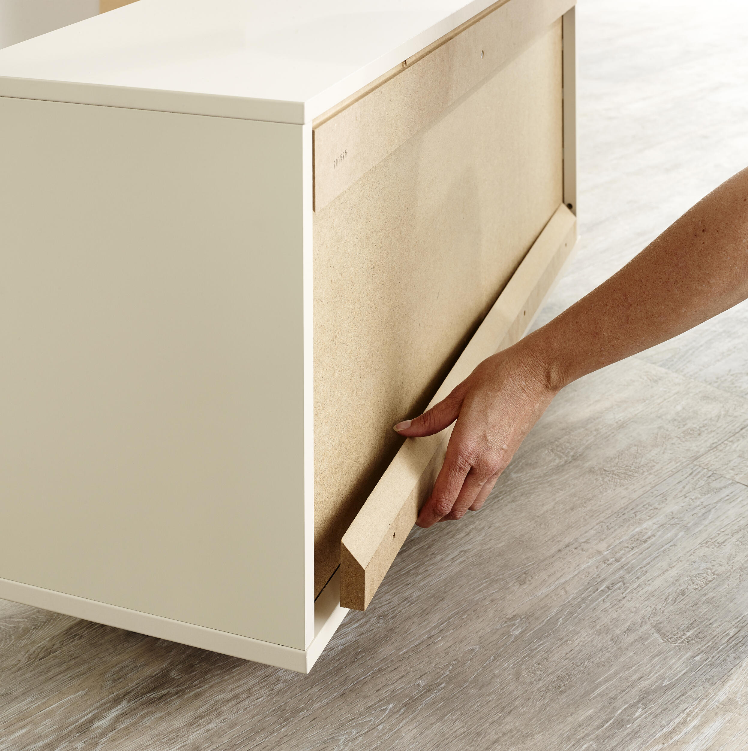 Mistral Classic Skänk med 4 dörrar + 2 lådor ek