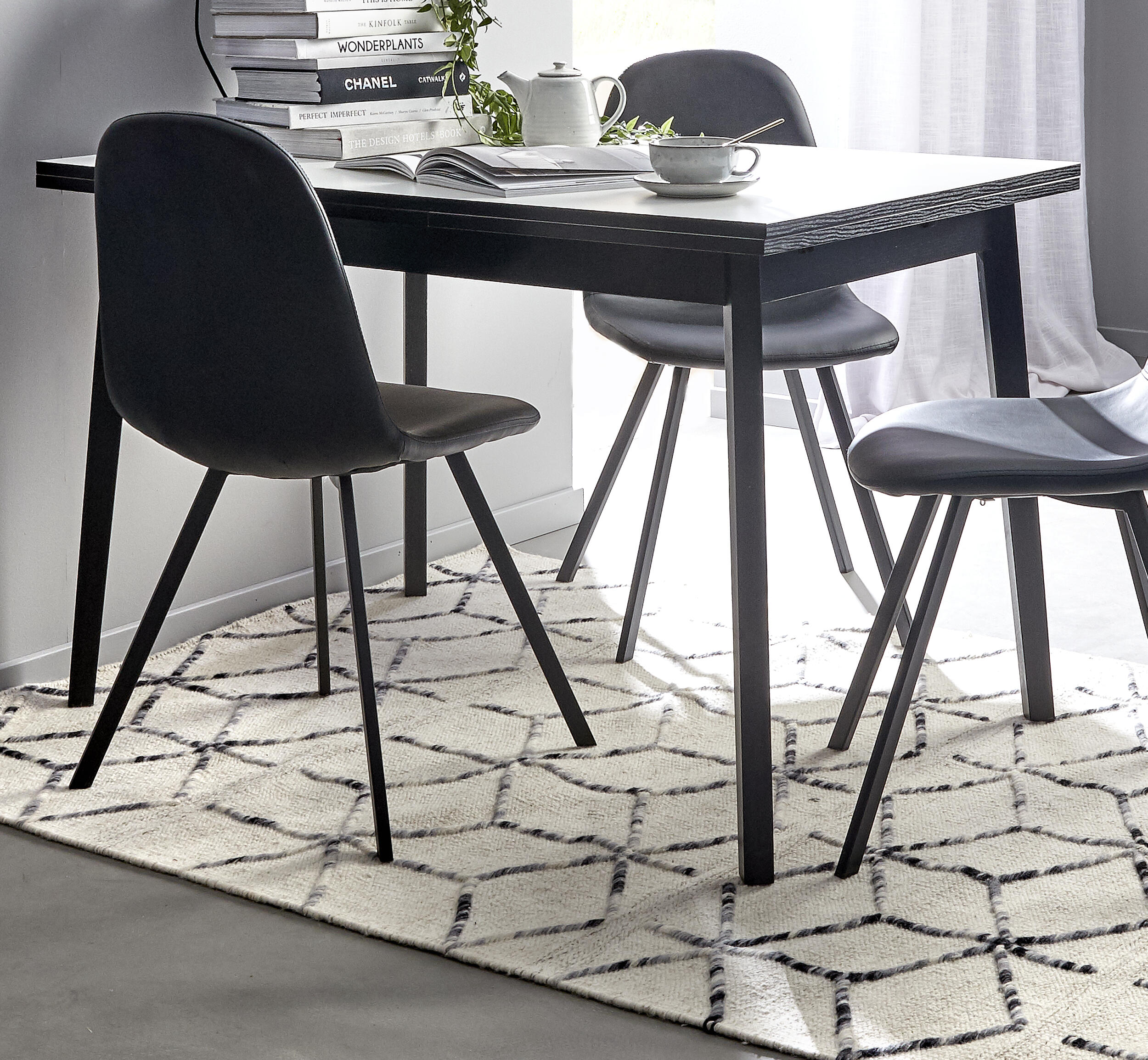 Single Matbord 120 x 80 x 76 cm 