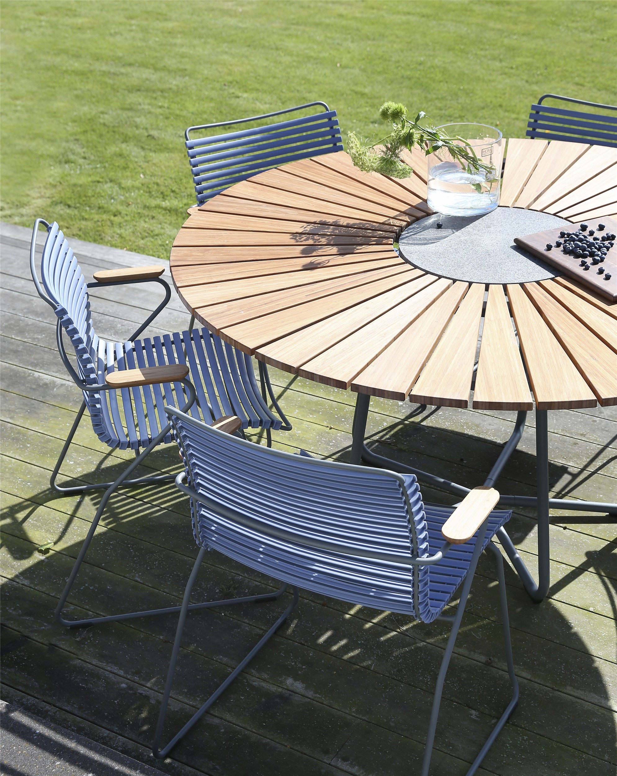 Circle Trädgårdsbord 110 x 74,5 cm 