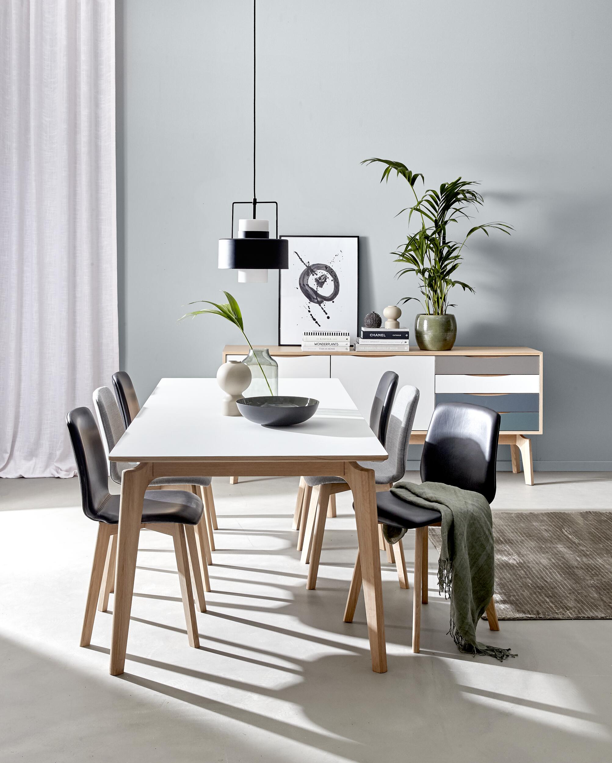 Edge Matbord 220 x 95 x 74 cm 