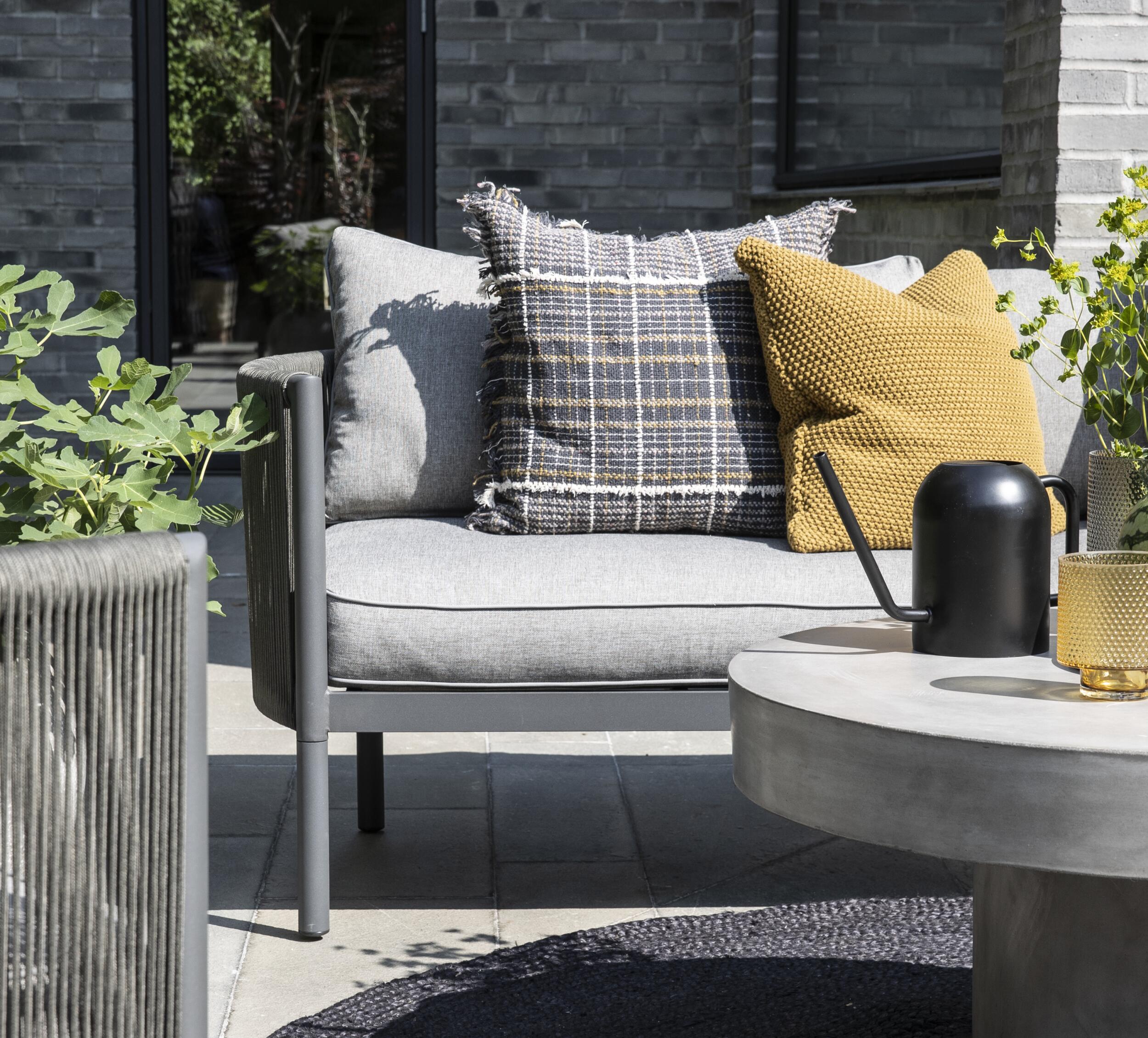 Nerissa Loungeset med trädgårdsmöbler 