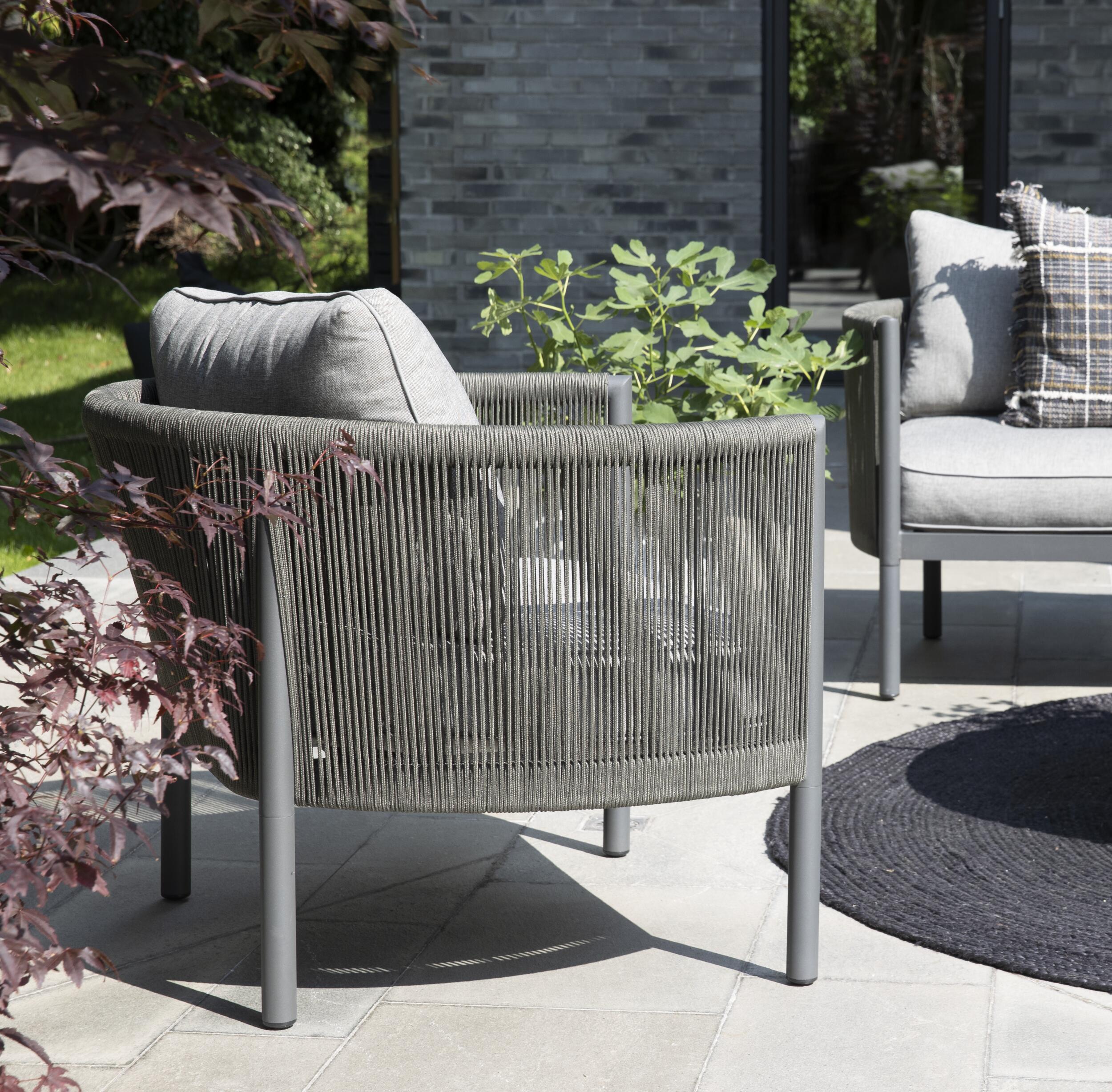 Nerissa Loungeset med trädgårdsmöbler 