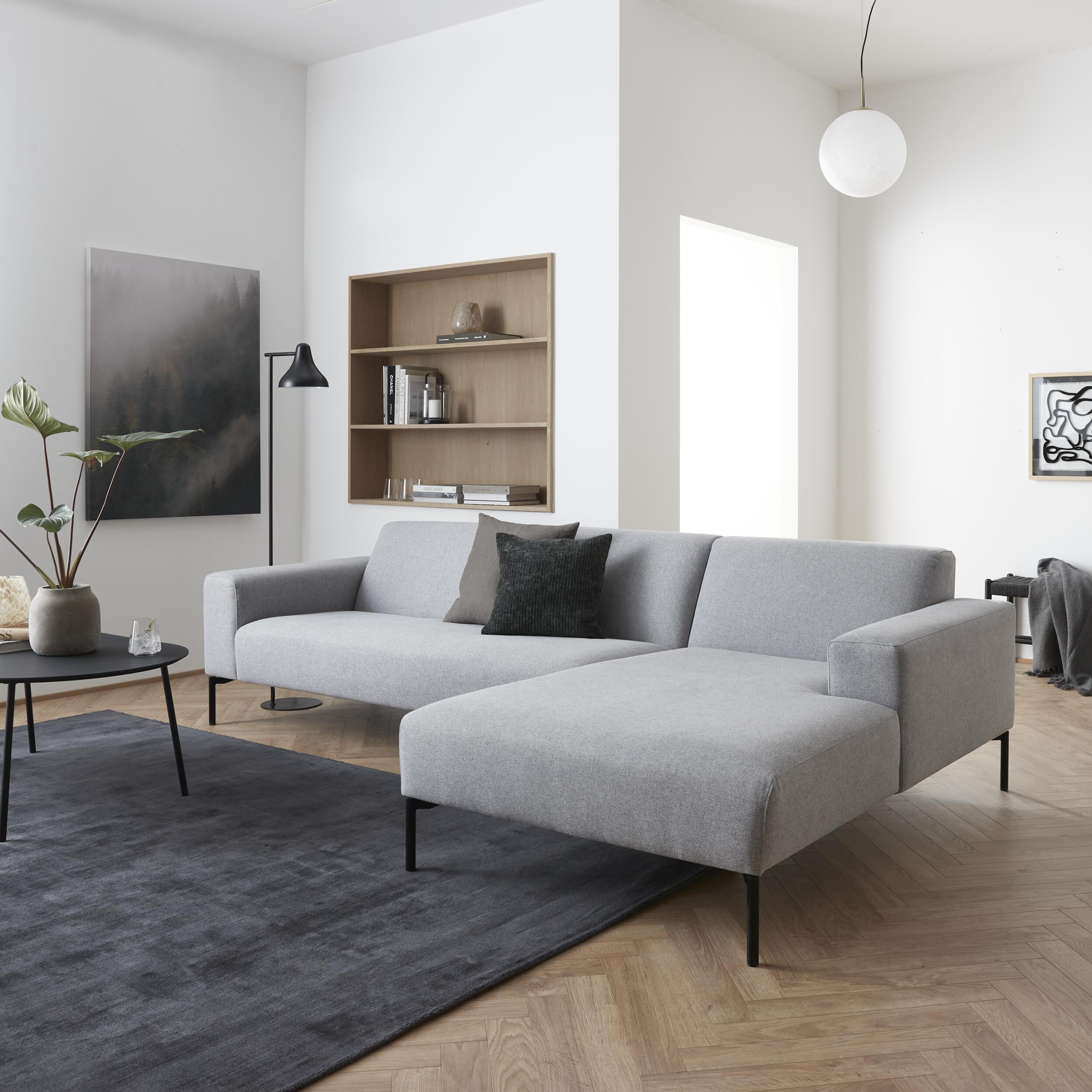 Franklin högervänd soffa med schäslong 