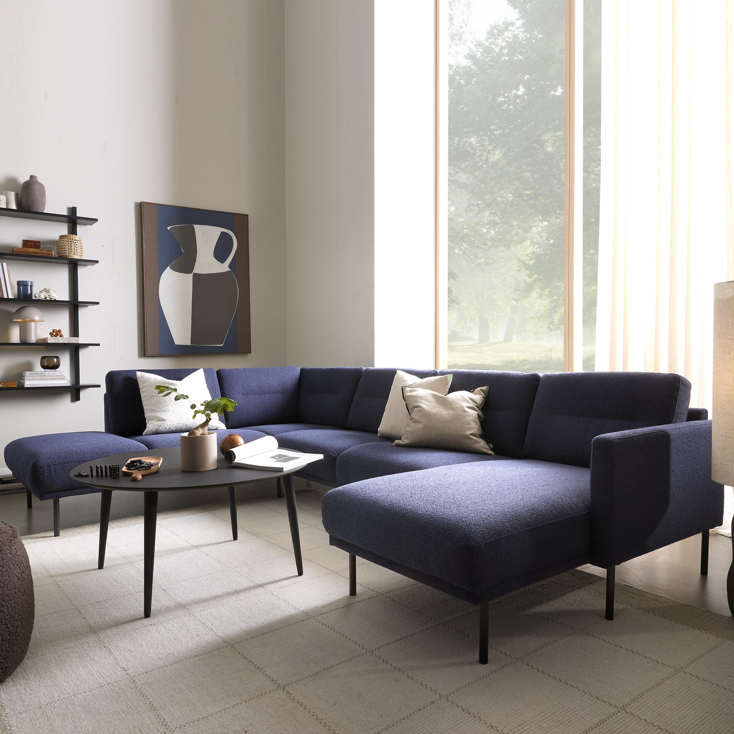 Larvik högervänd hörnsoffa med schäslong 