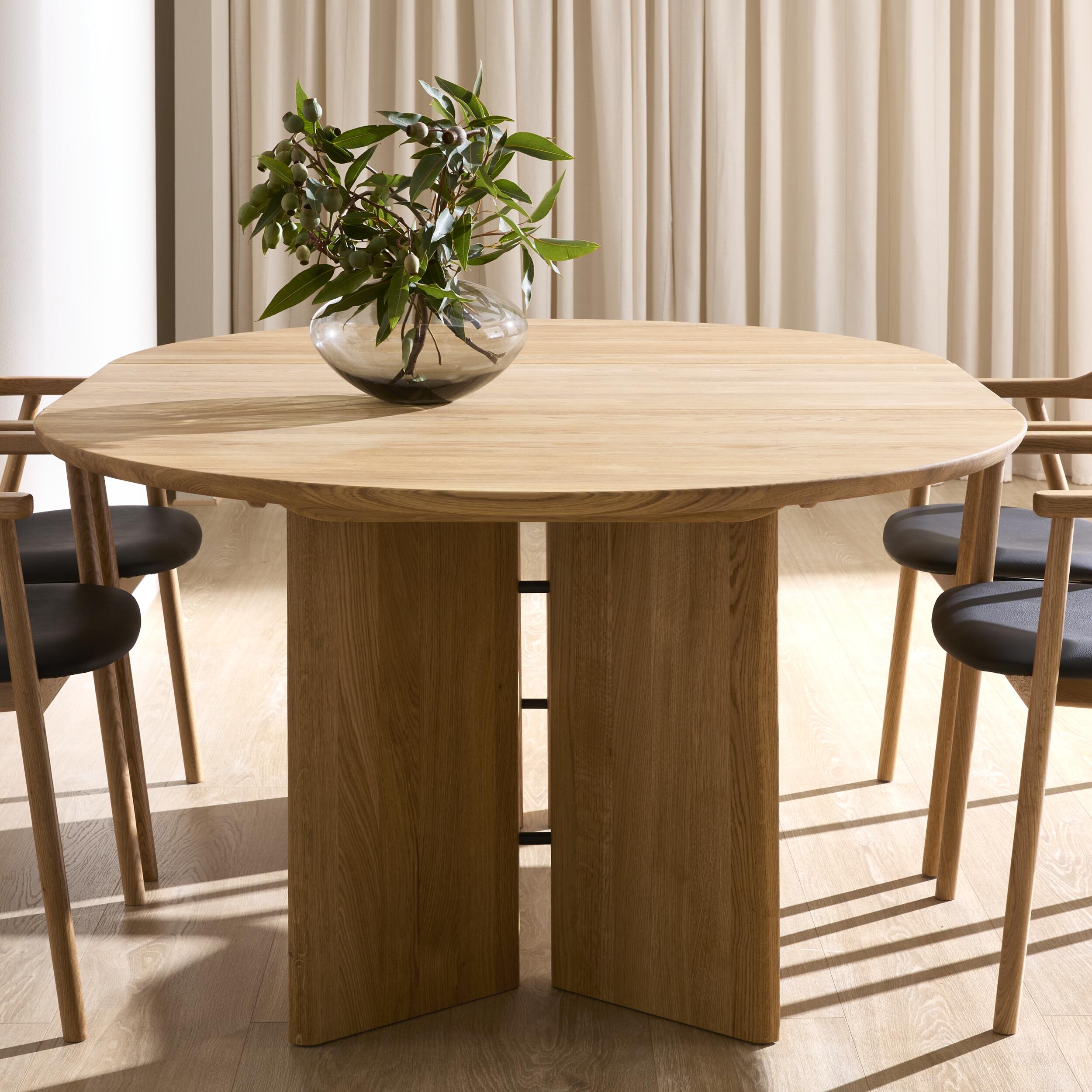 Sakura Round Matbord 130 x 75 cm 