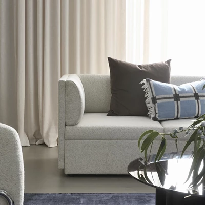 Harriet 3 sits Soffa