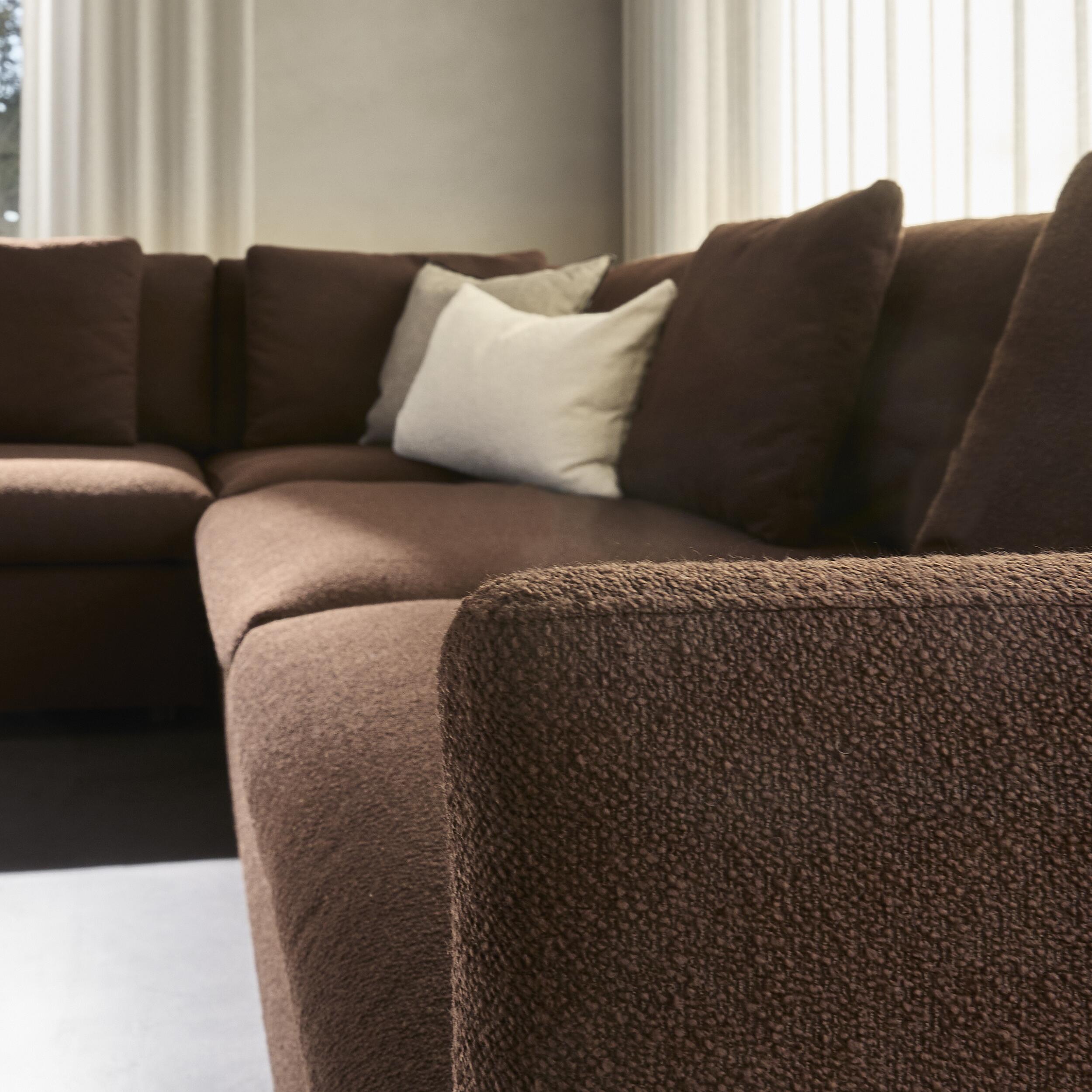 Angolo vänstervänd soffa med divan 