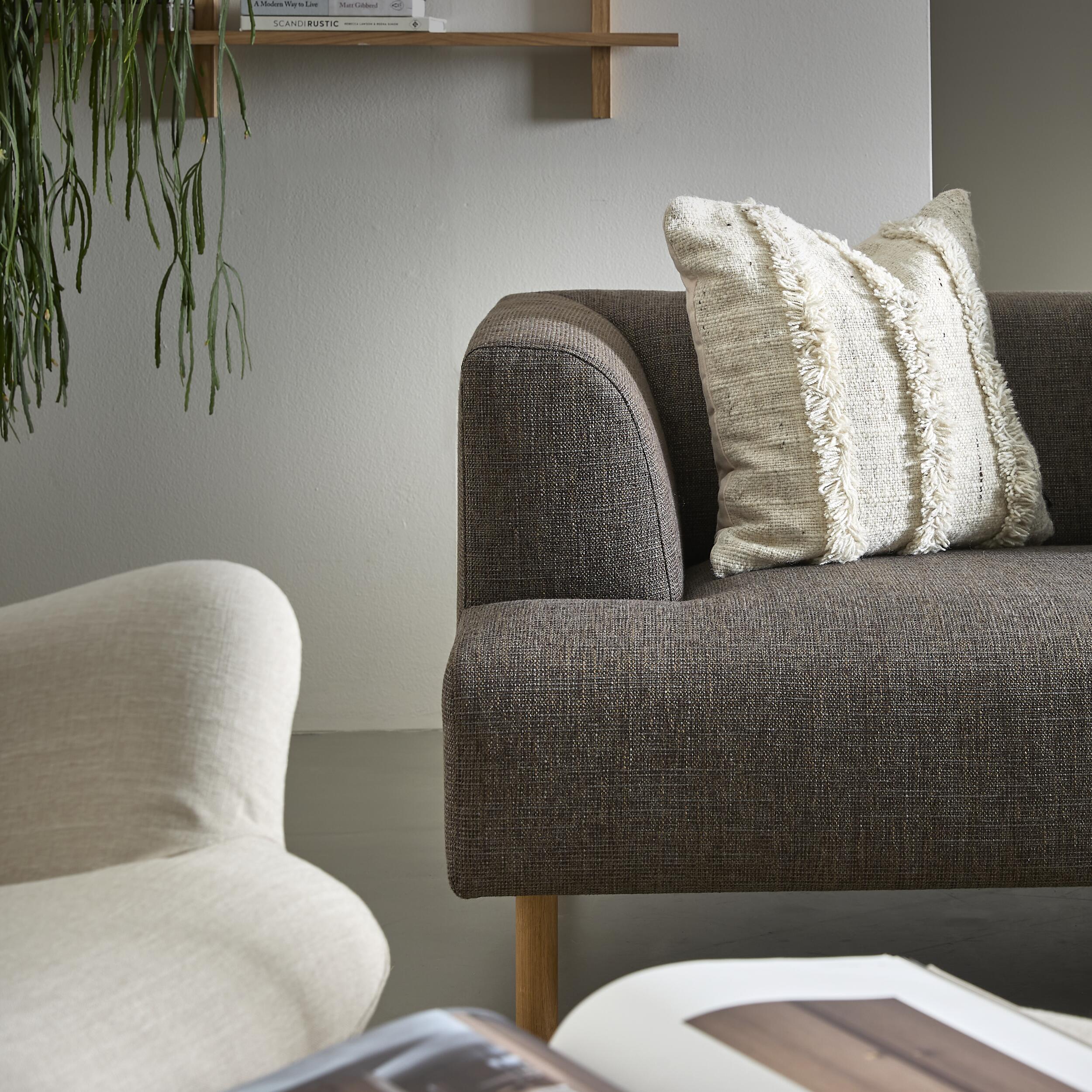 Teron vänstervänd soffa med schäslong 