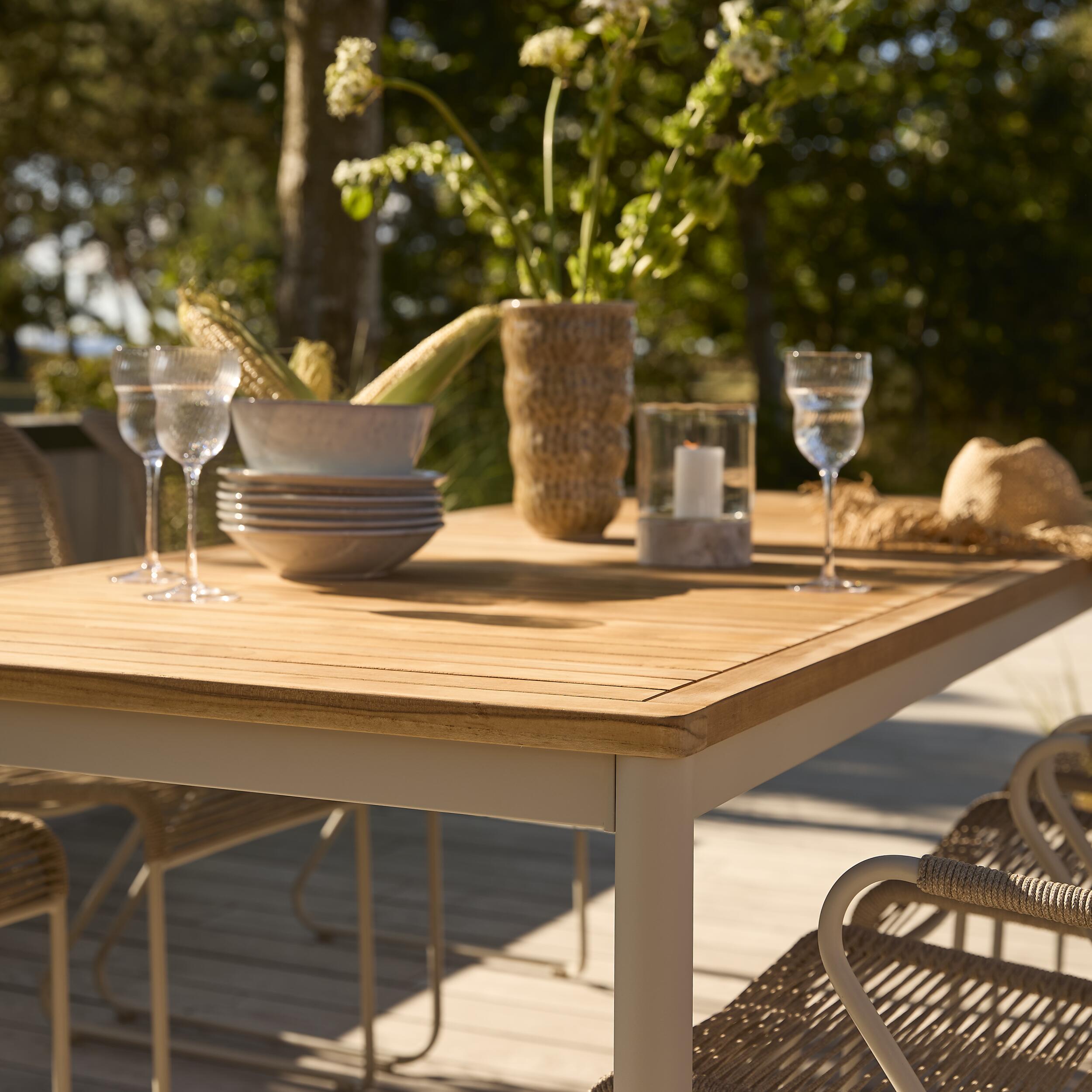 Skyra Trädgårdsbord 144 x 90 x 74 cm 