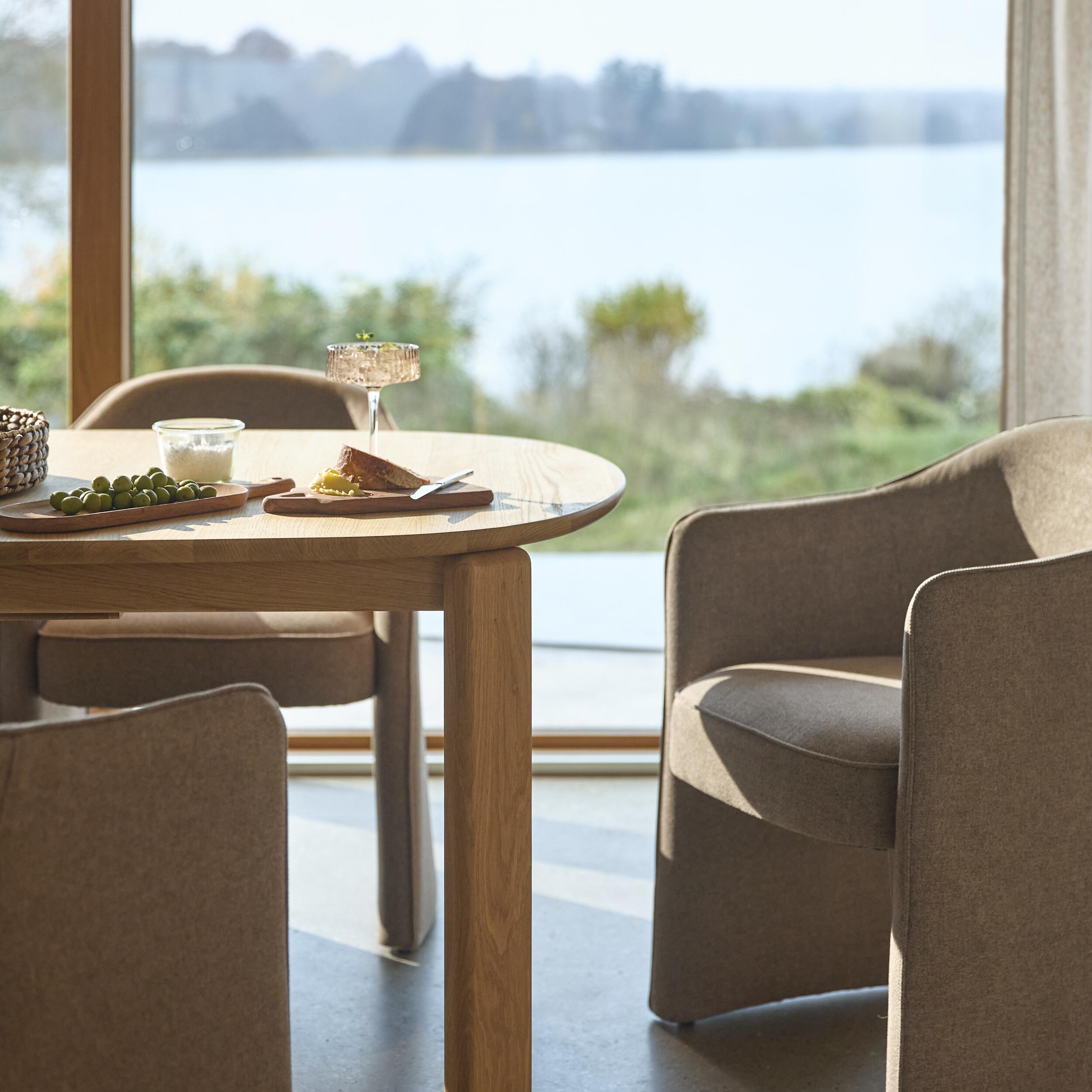 Ovalis Matbord 220 x 100 x 75 cm 