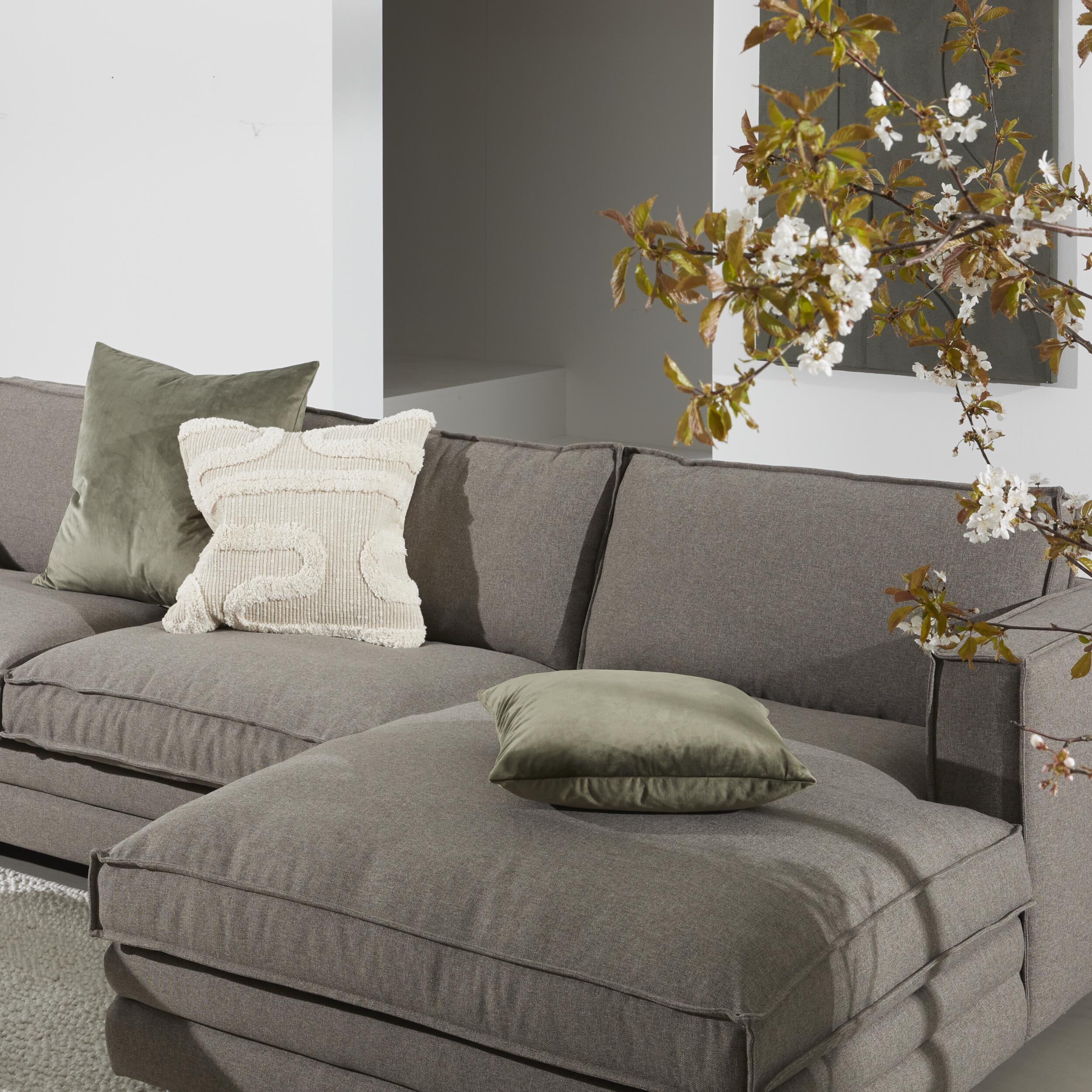 Agir högervänd soffa med schäslong 