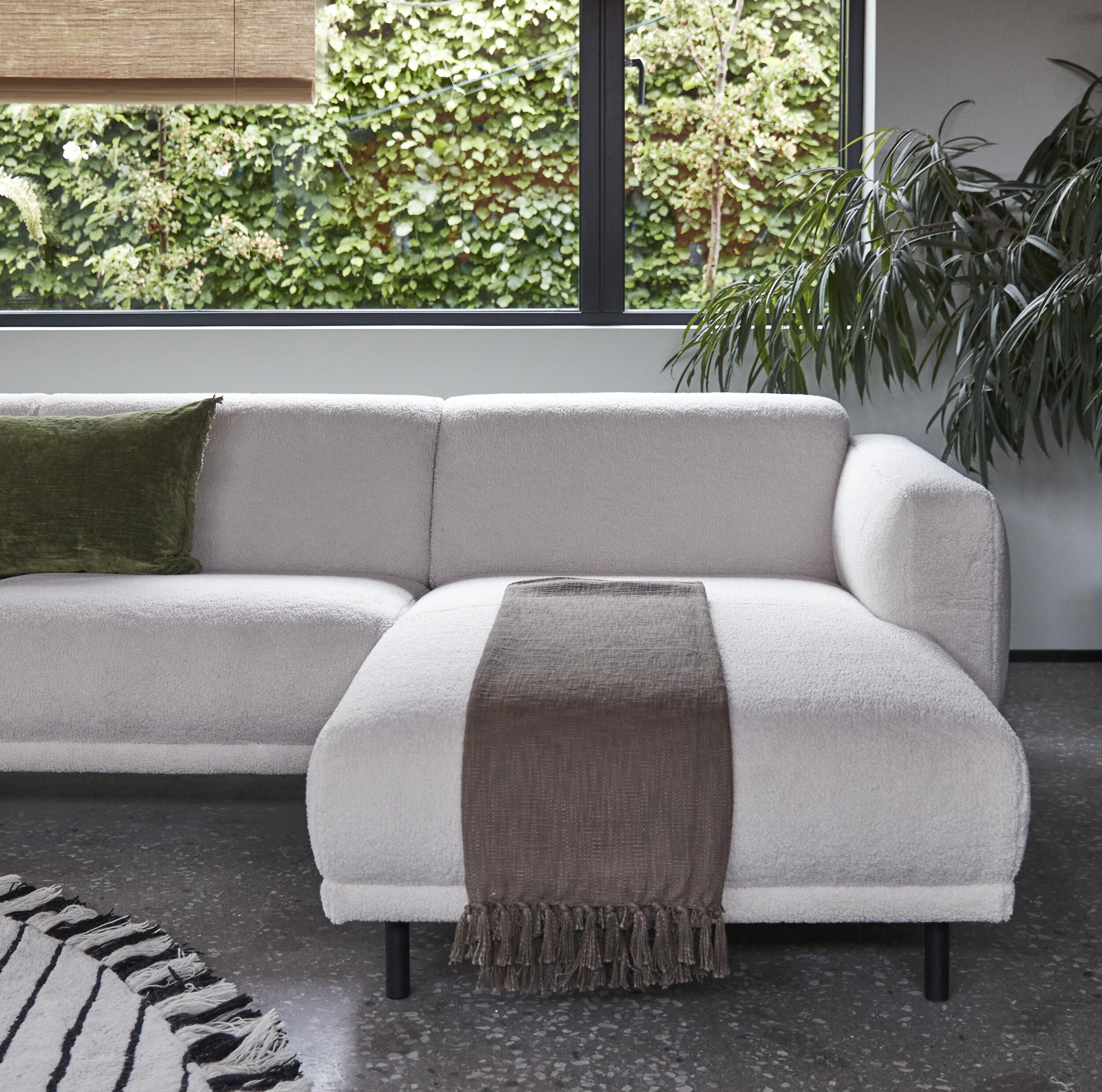 Parker högervänd soffa med schäslong 