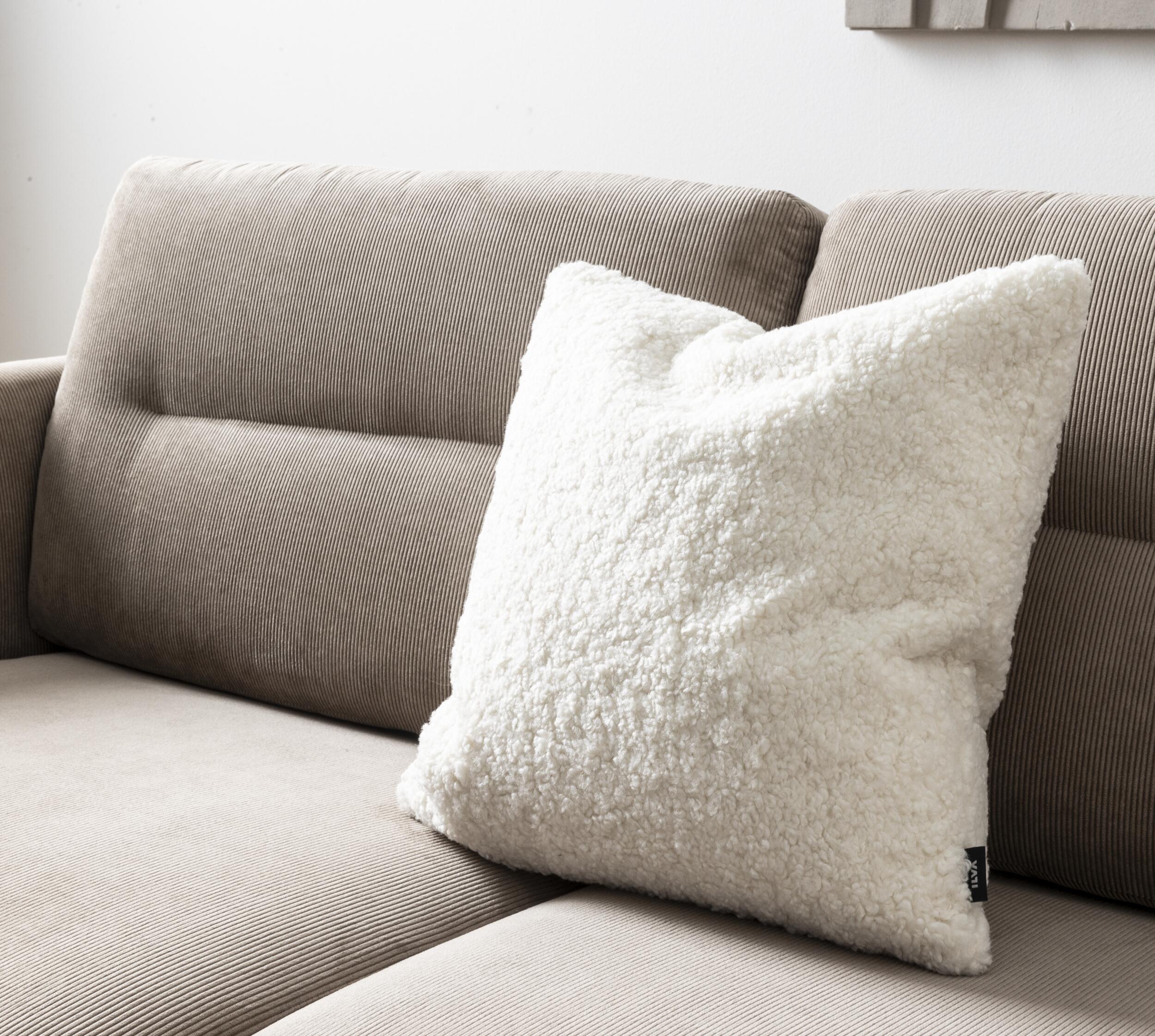 Larvik högervänd soffa med schäslong 