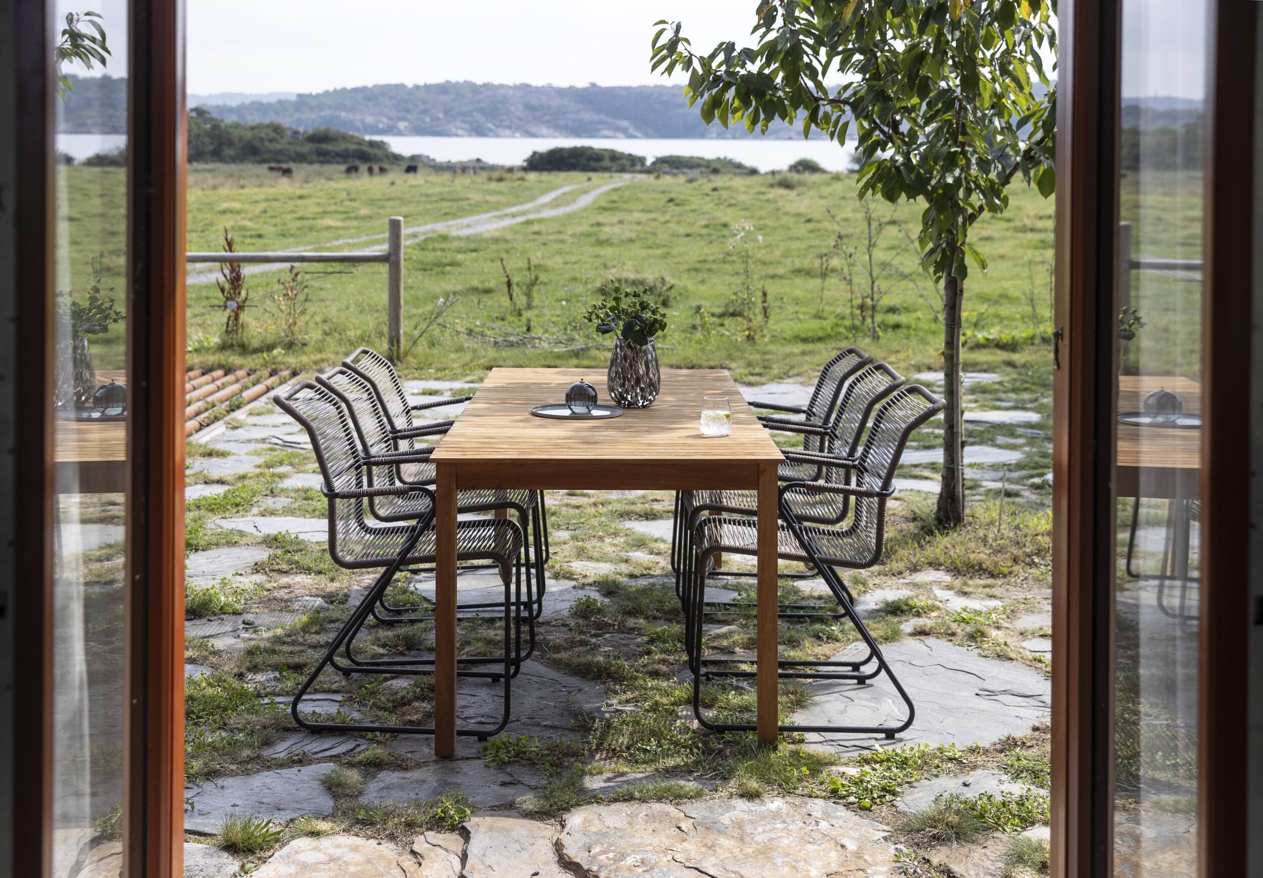 Sigrun Trädgårdsbord 210 x 90 x 75 cm 