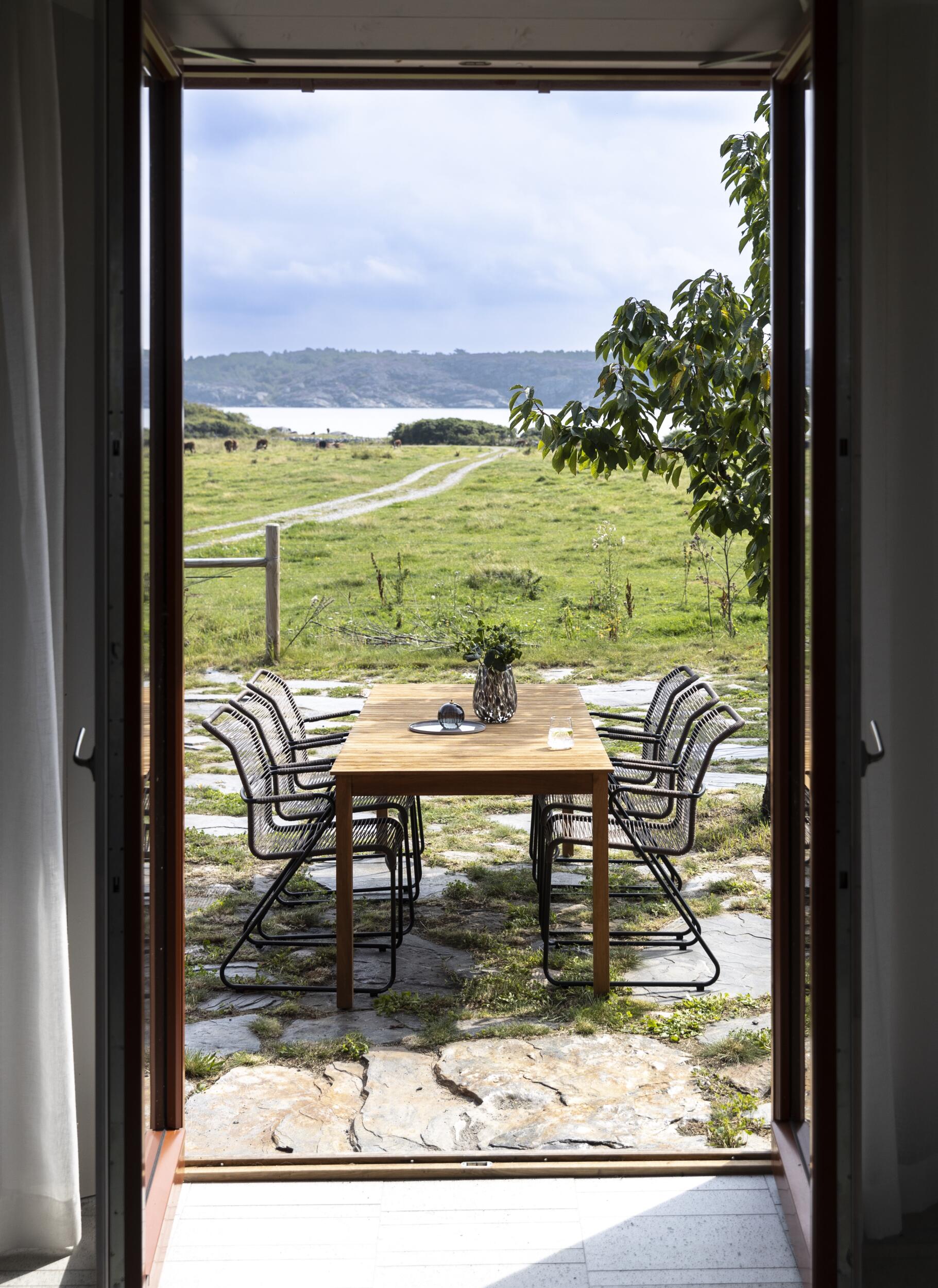 Sigrun Trädgårdsbord 210 x 90 x 75 cm 