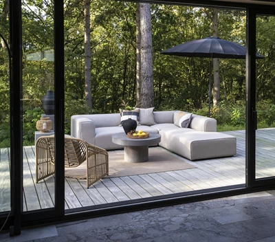 Korius Loungemodul med puffavslutning