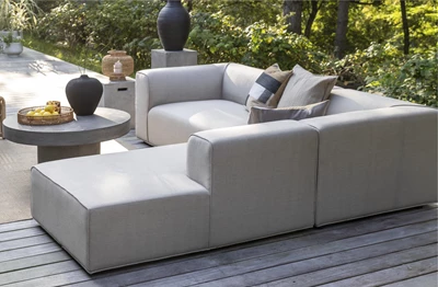 Korius Loungemodul med puffavslutning