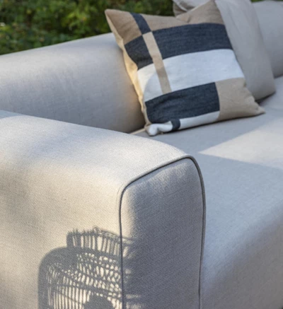 Korius Loungemodul med puffavslutning