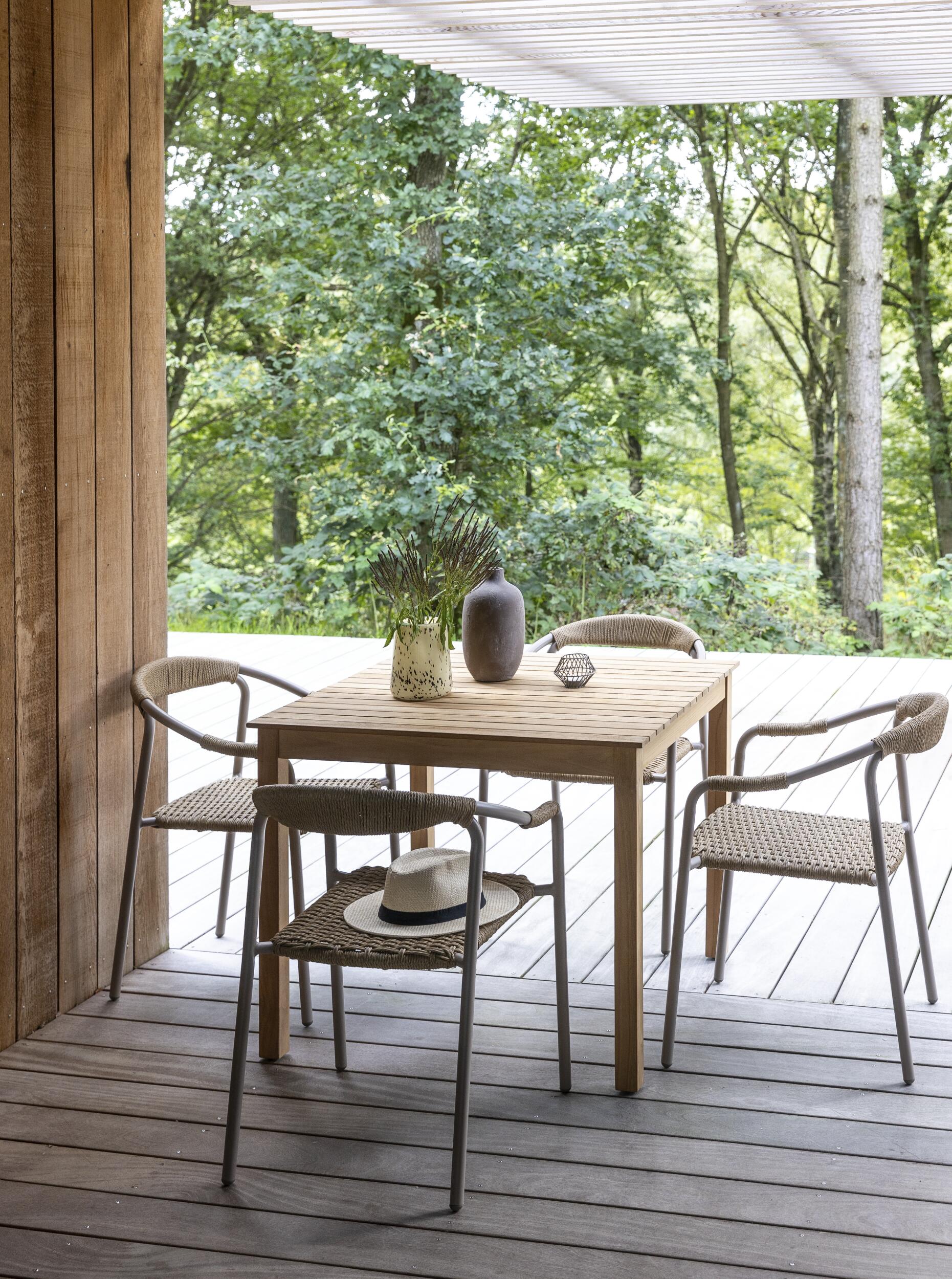 Sigrun Trädgårdsbord 90 x 90 x 75 cm 