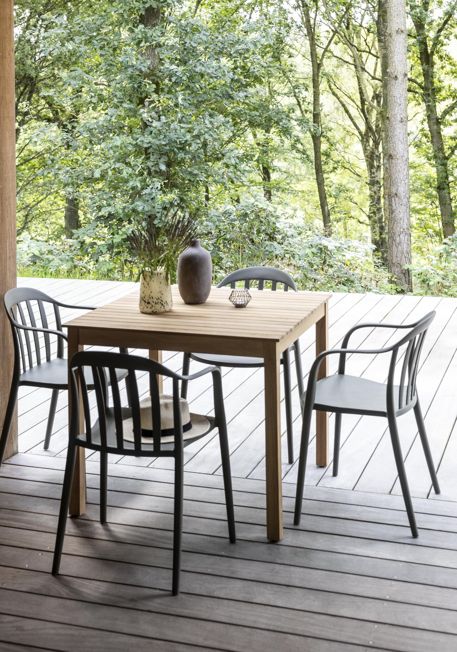 Sigrun Trädgårdsbord 90 x 90 x 75 cm 