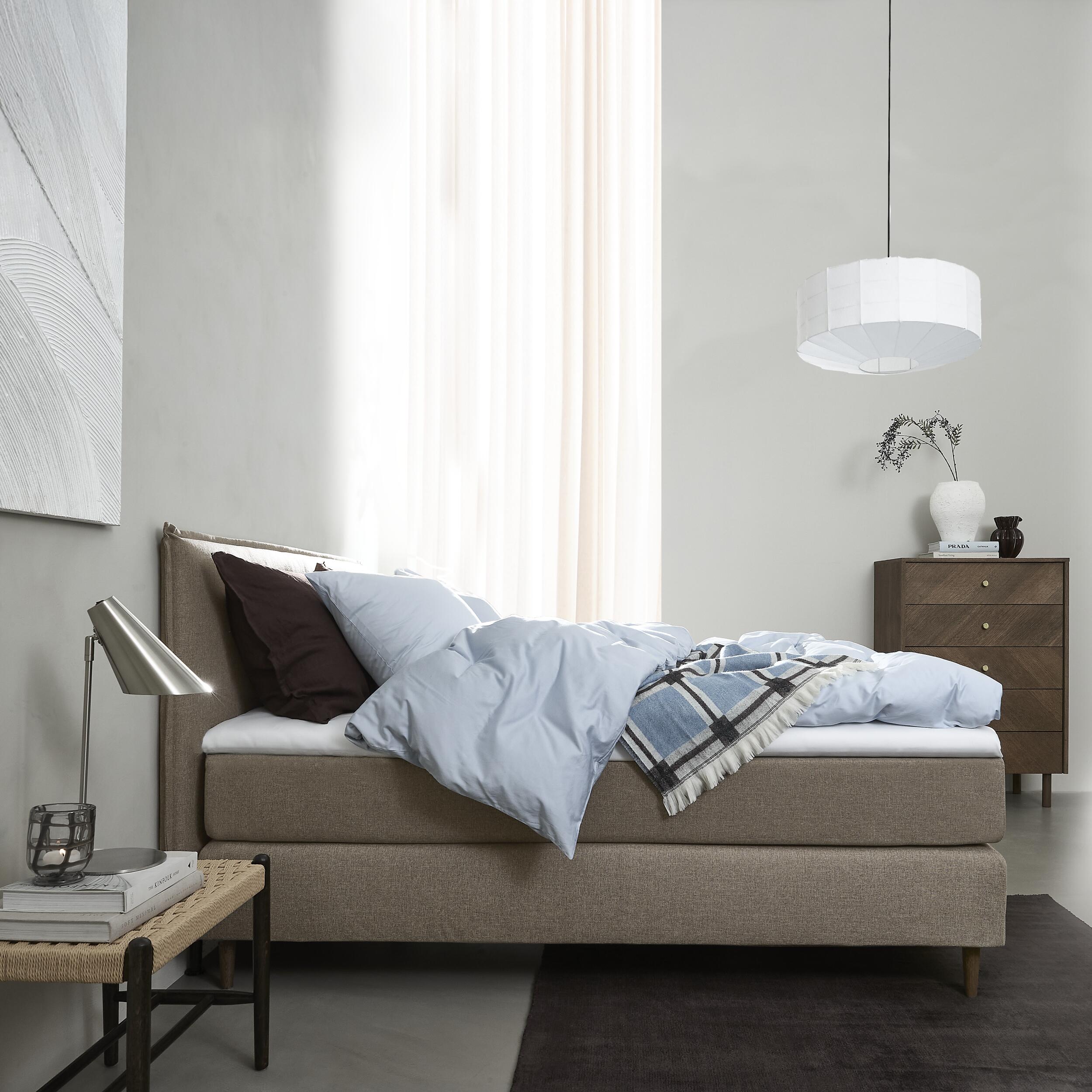 Nocturne Elegant kontinentalsäng 160 x 200 cm 