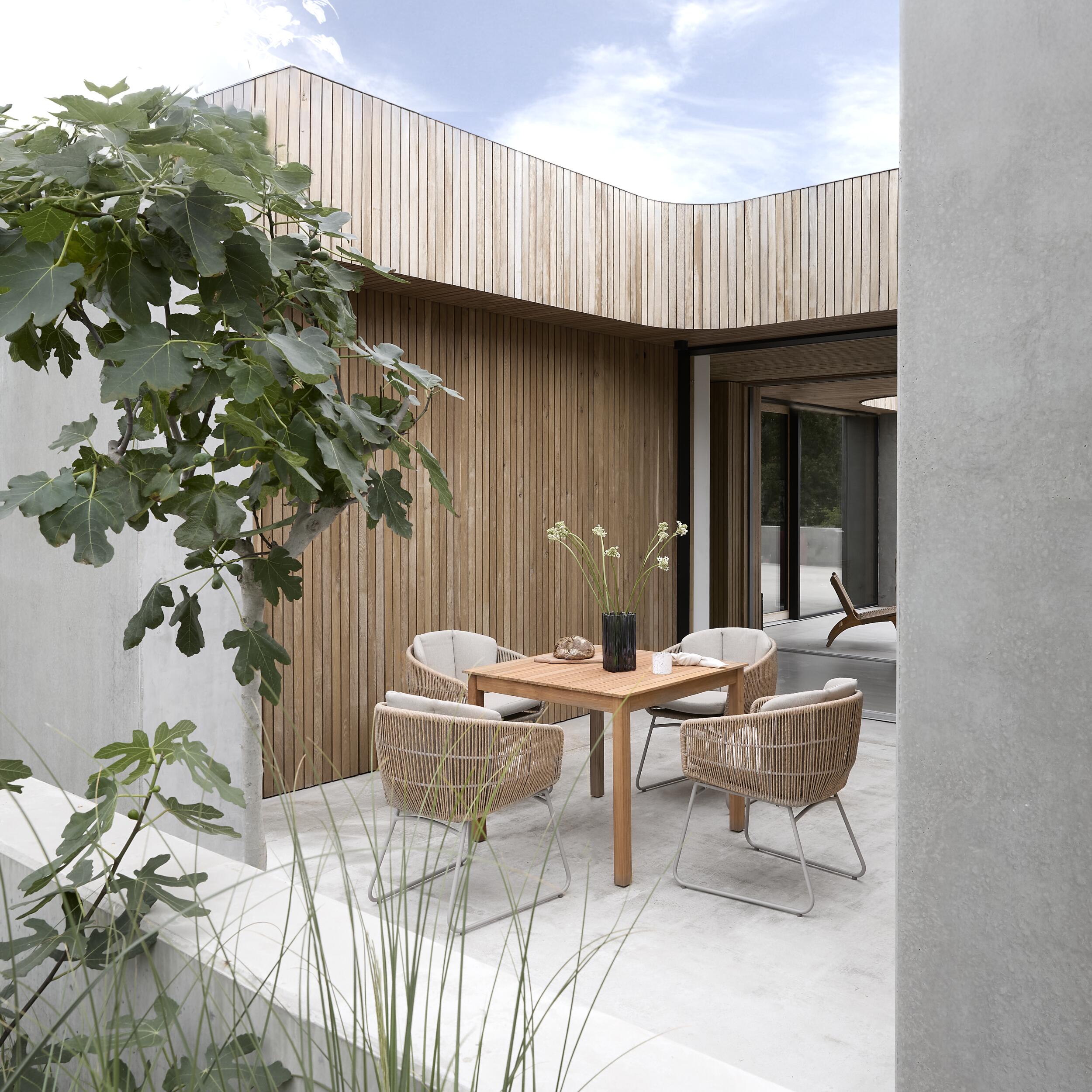 Sigrun Trädgårdsbord 90 x 90 x 75 cm 