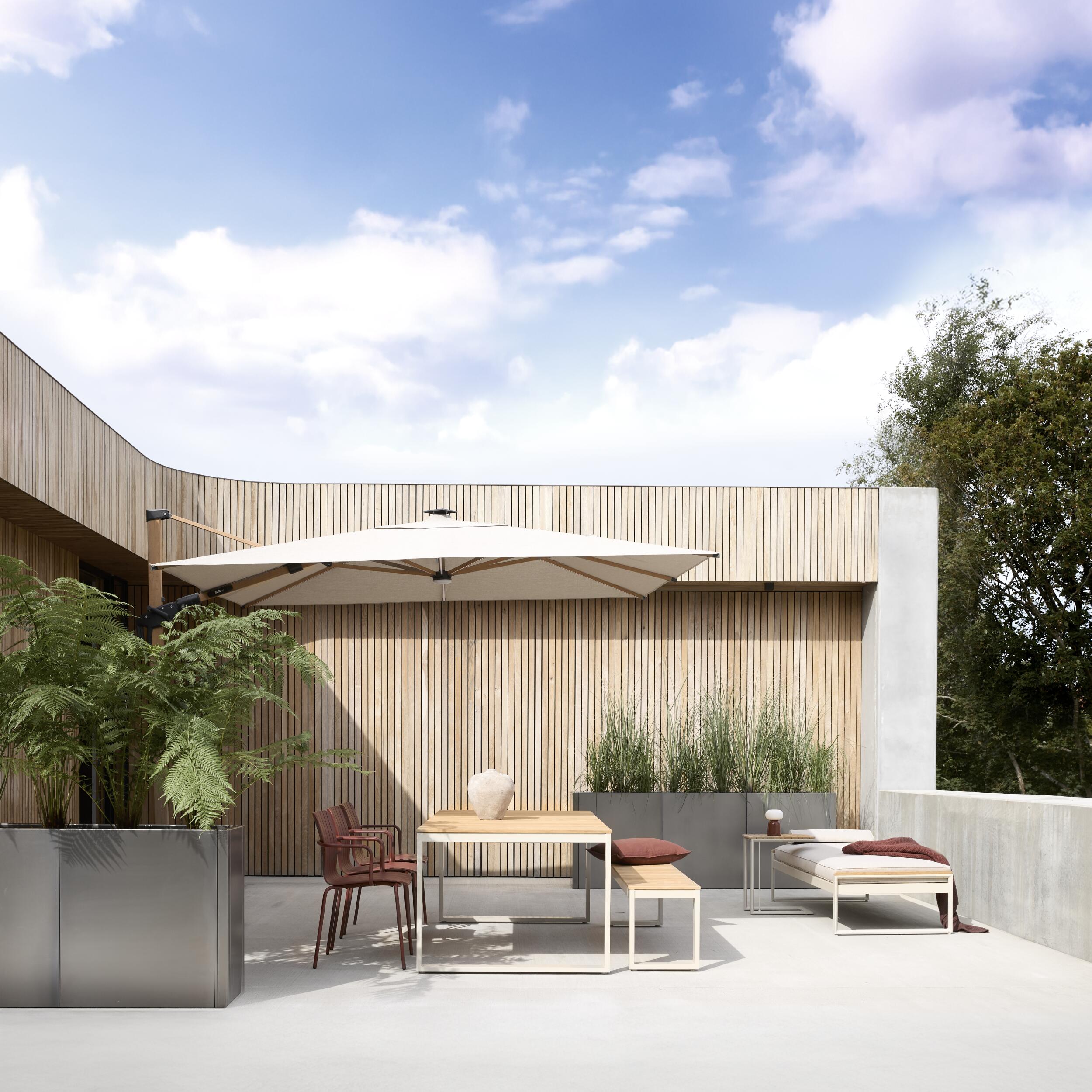 Corfu Lounge sidobord 