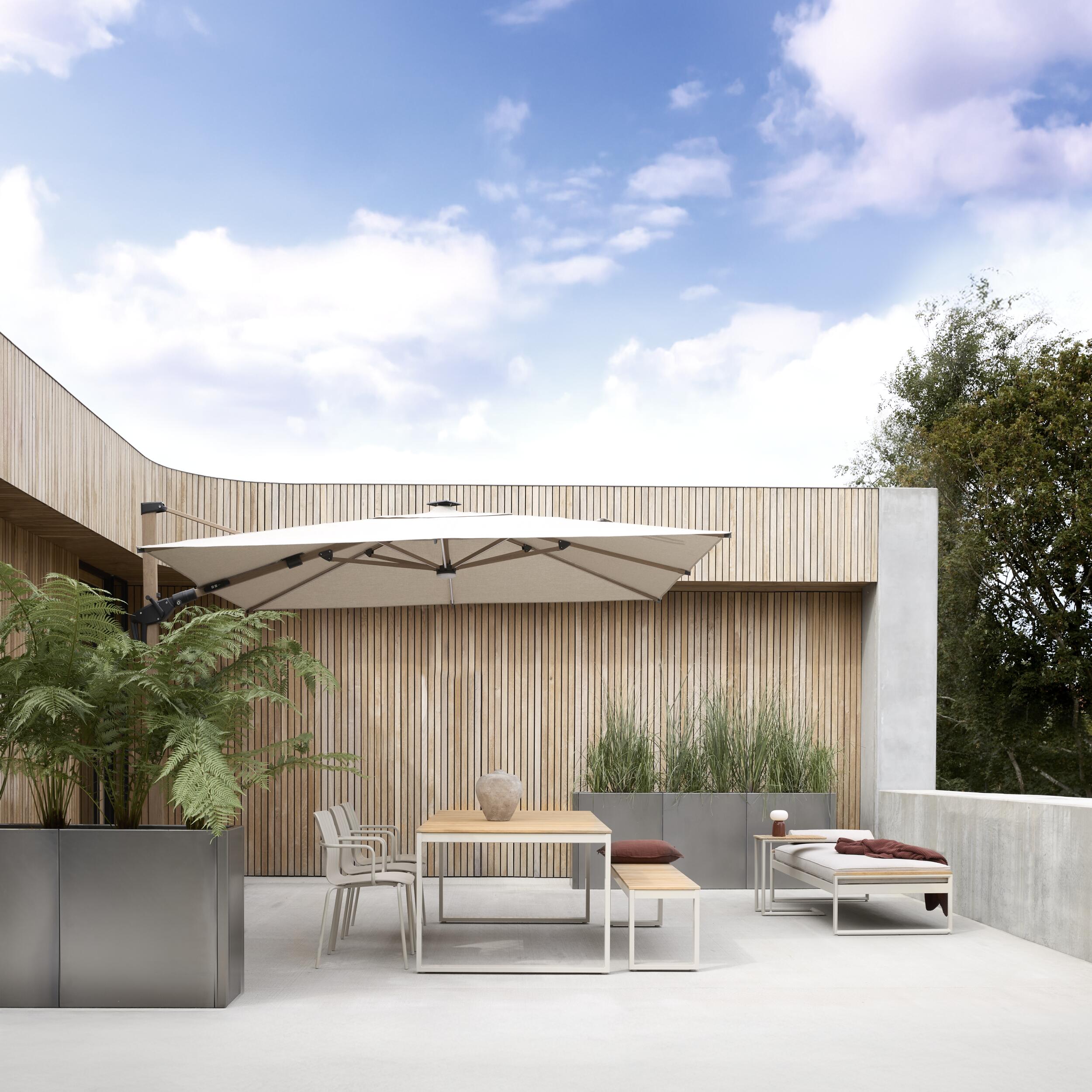 Corfu Lounge sidobord 