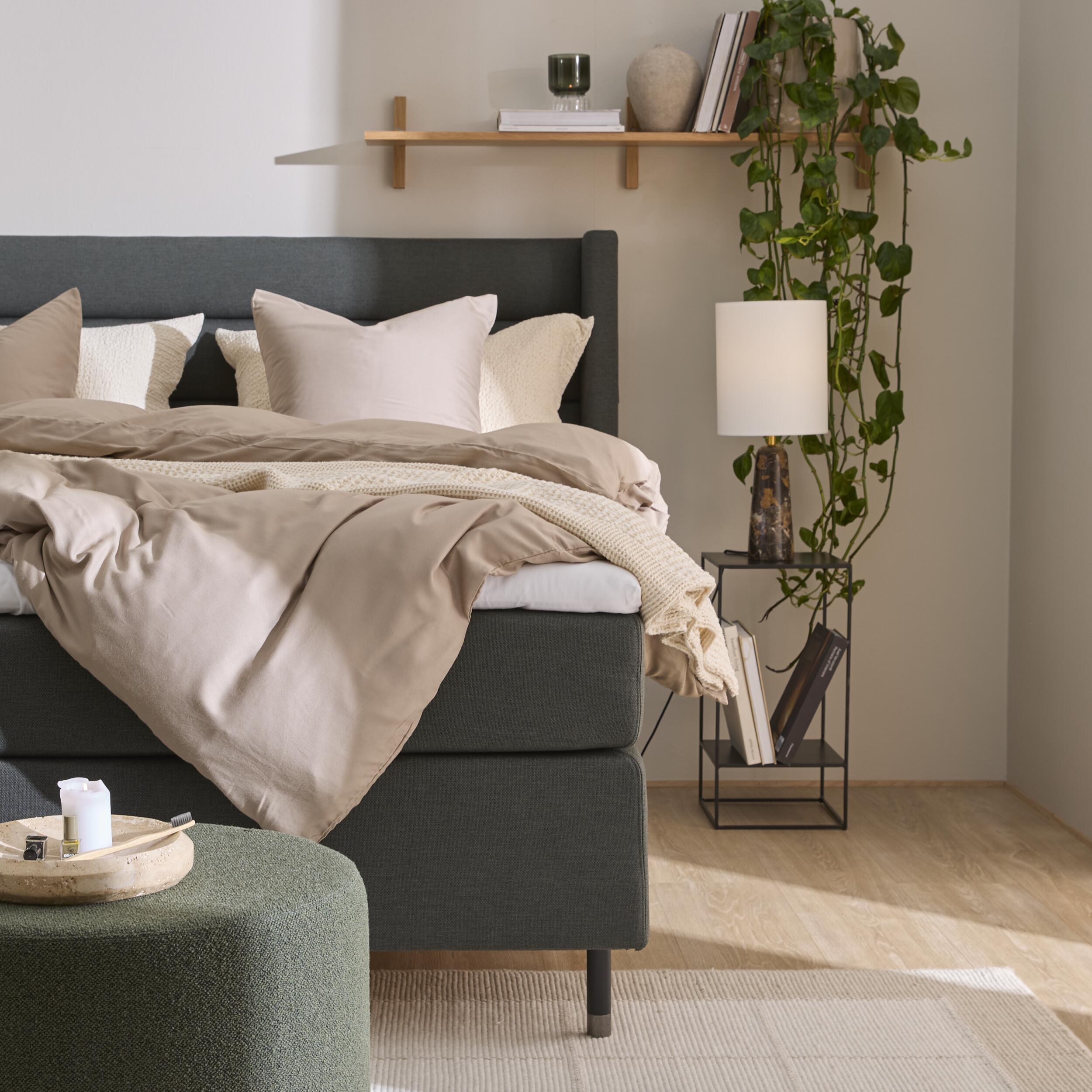 Wonderland W8 kontinentalsäng 210 x 210 cm 