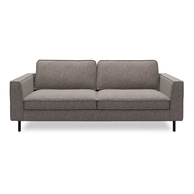 Scott 3 sits Soffa