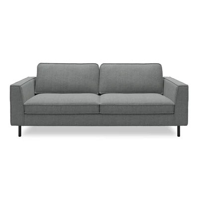 Scott 3 sits Soffa