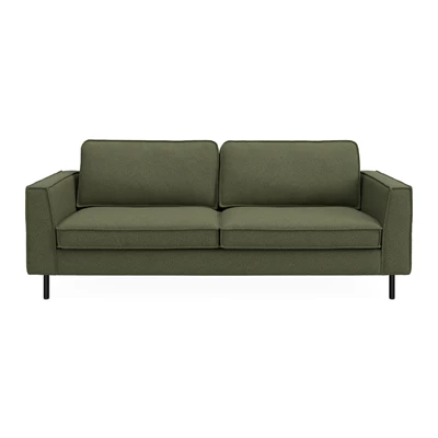 Scott 3 sits Soffa