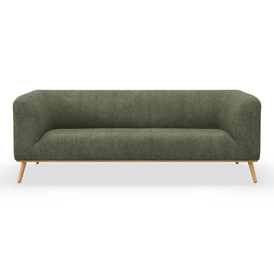 Land 3 sits Soffa