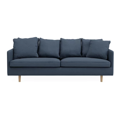 Julia Lux 3 sits Soffa